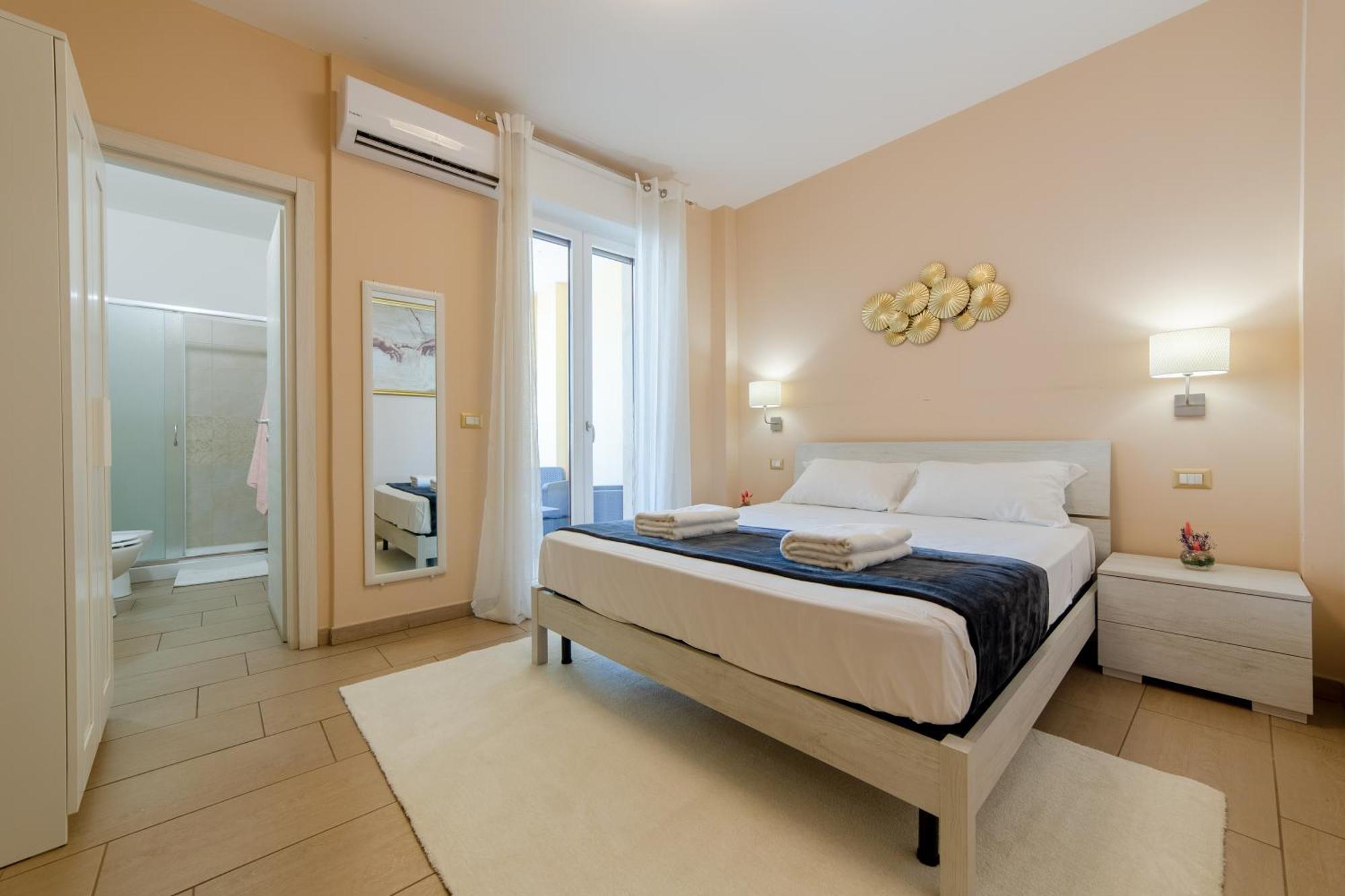 L'Affaccio Rooms - Lungomare Gallipolli Exteriör bild