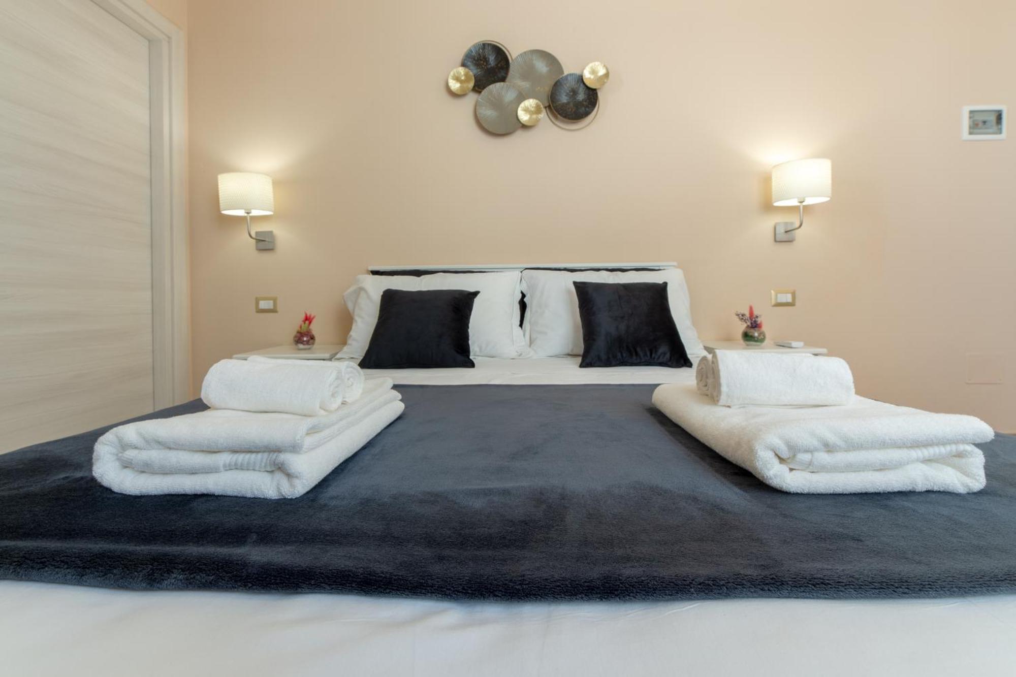 L'Affaccio Rooms - Lungomare Gallipolli Exteriör bild